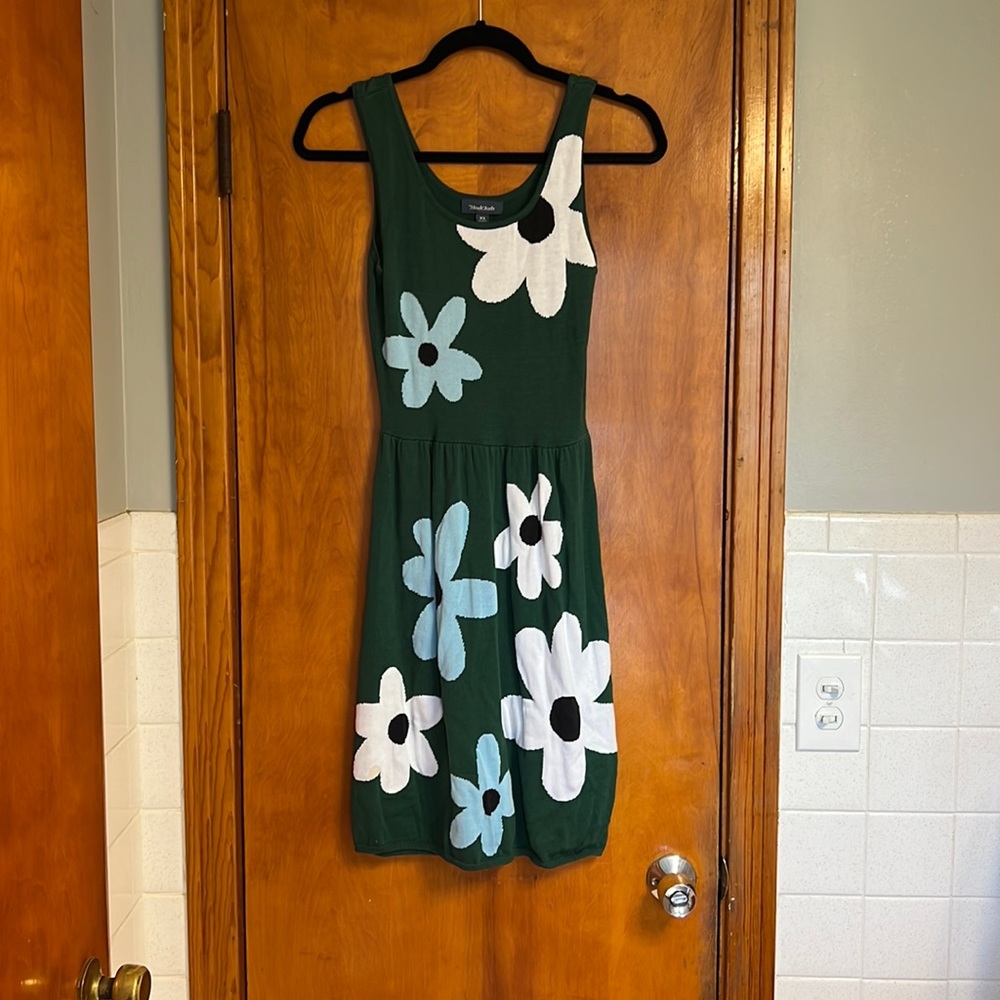 Knit modcloth green dress with 60’s style flowers